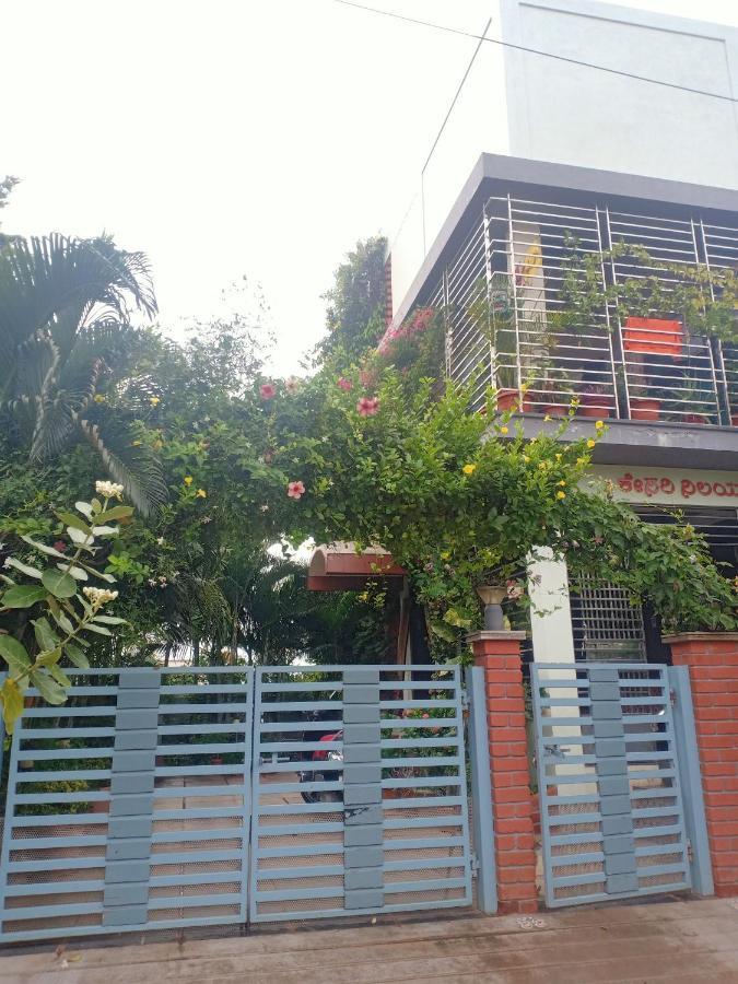 Mango Tree Homestay 亨比 外观 照片