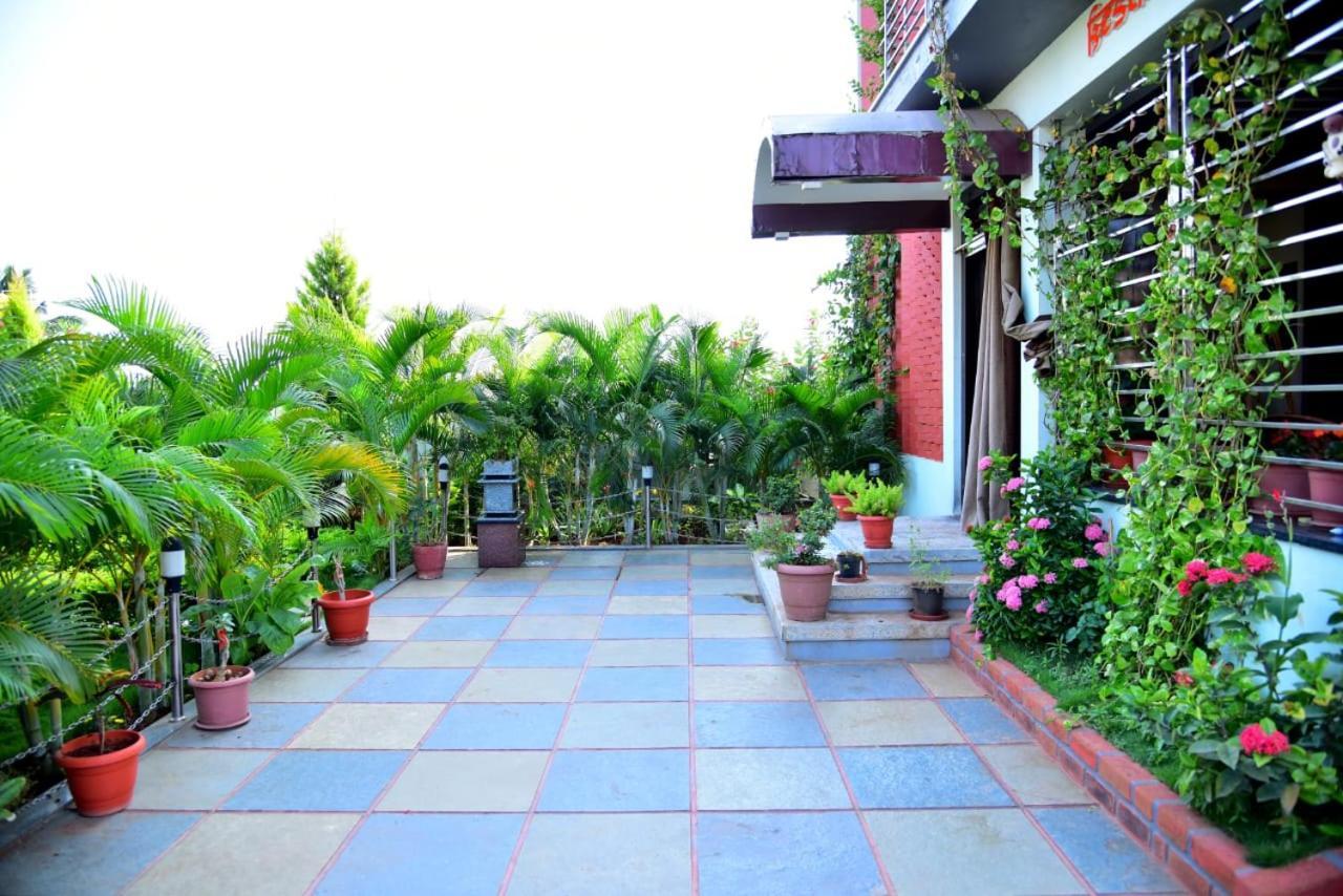 Mango Tree Homestay 亨比 外观 照片